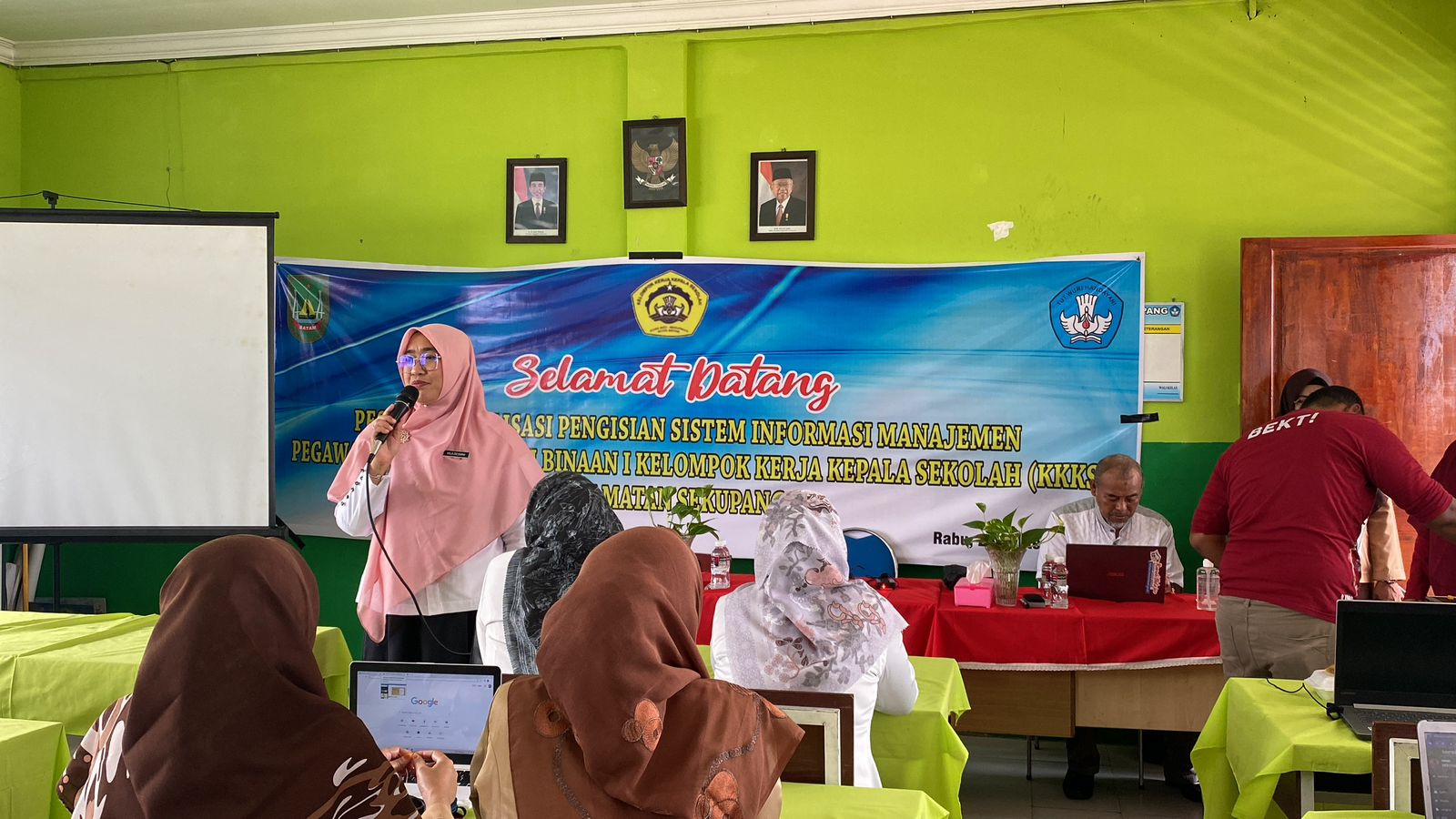 Sosialisasi Core Values ASN BerAKHLAK Di Lingkungan Dinas Pendidikan ...